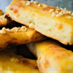 Bastoncini croccanti al forno con mozzarella