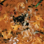 Zuppa cremosa di tortellini
